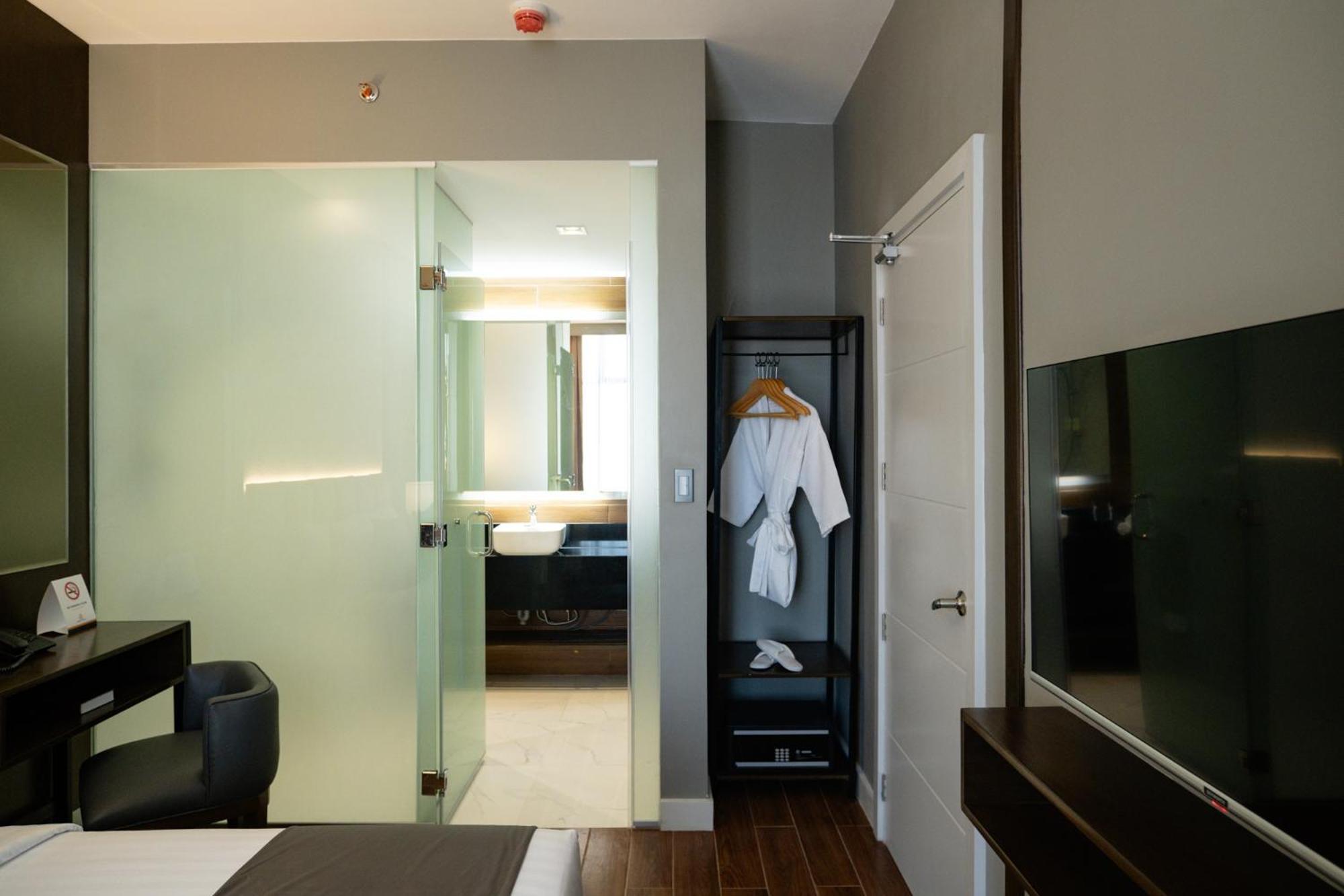 Amber Hotel - セブ市 エクステリア 写真
