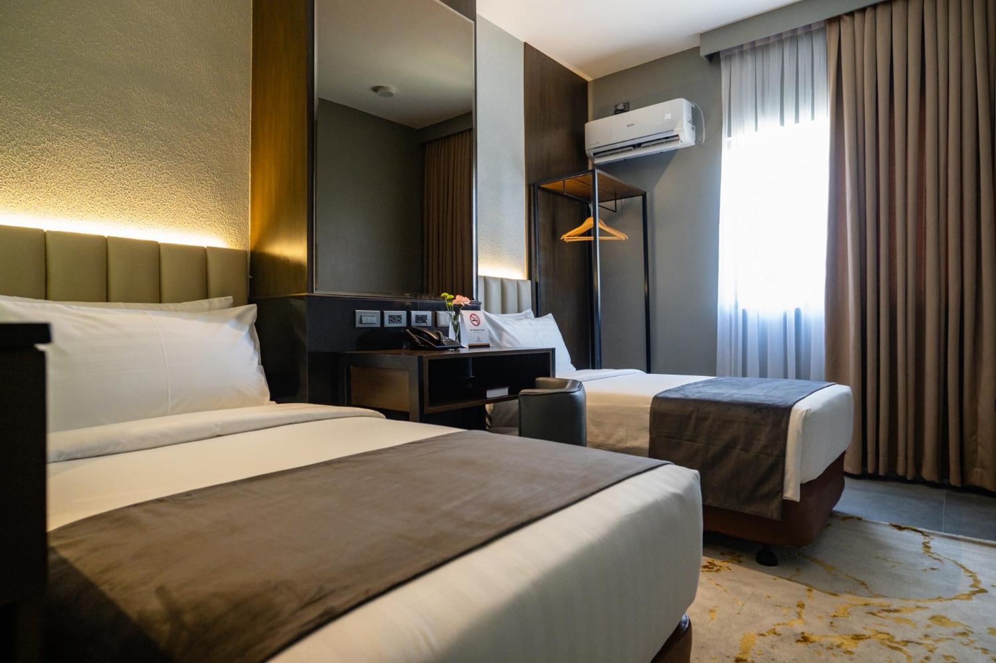 Amber Hotel - セブ市 エクステリア 写真